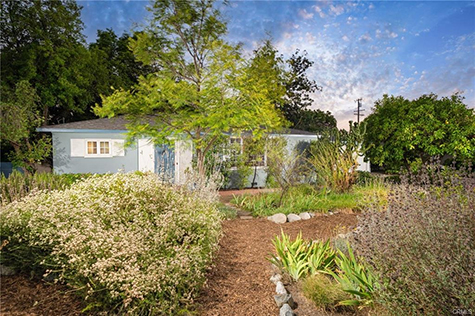 644 W 10th St Claremont