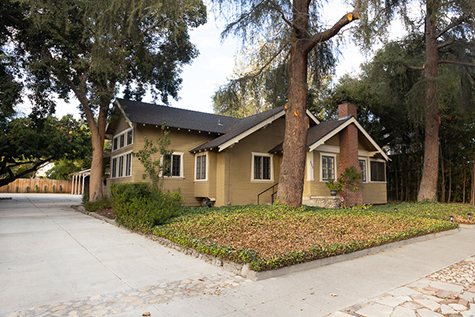 357 W 10th St Claremont